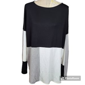 SWEET JOURNEY USA Size 2X Black White Gray Colorblock Scoopneck Pullover Sweater